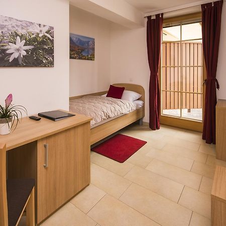 Bed & Breakfast Karun Церклє-на-Горенськем Екстер'єр фото