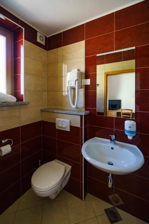 Bed & Breakfast Karun Церклє-на-Горенськем Екстер'єр фото
