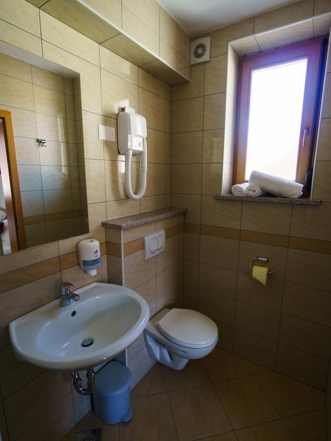 Bed & Breakfast Karun Церклє-на-Горенськем Екстер'єр фото