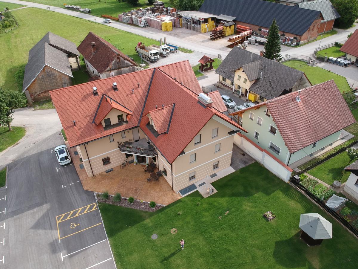 Bed & Breakfast Karun Церклє-на-Горенськем Екстер'єр фото